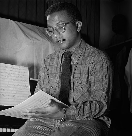 Billy_Strayhorn,_New_York,_N.Y.,_between_1946_and_1948_(William_P._Gottlieb_08211)
