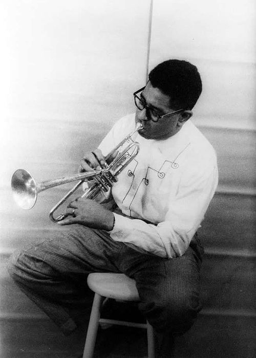500px-Dizzy_Gillespie_playing_horn_1955